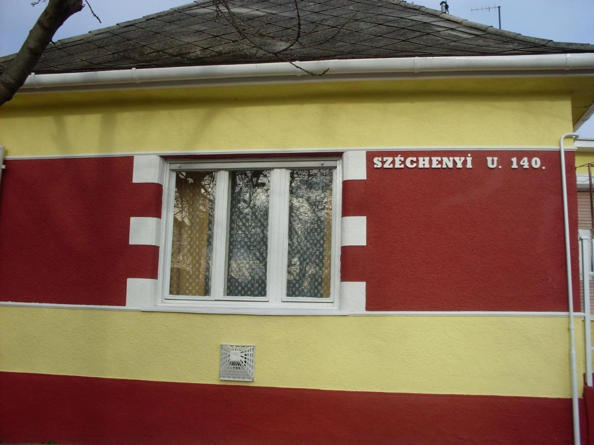 Kereki Retro Vendégház Kerekegyháza Esterno foto